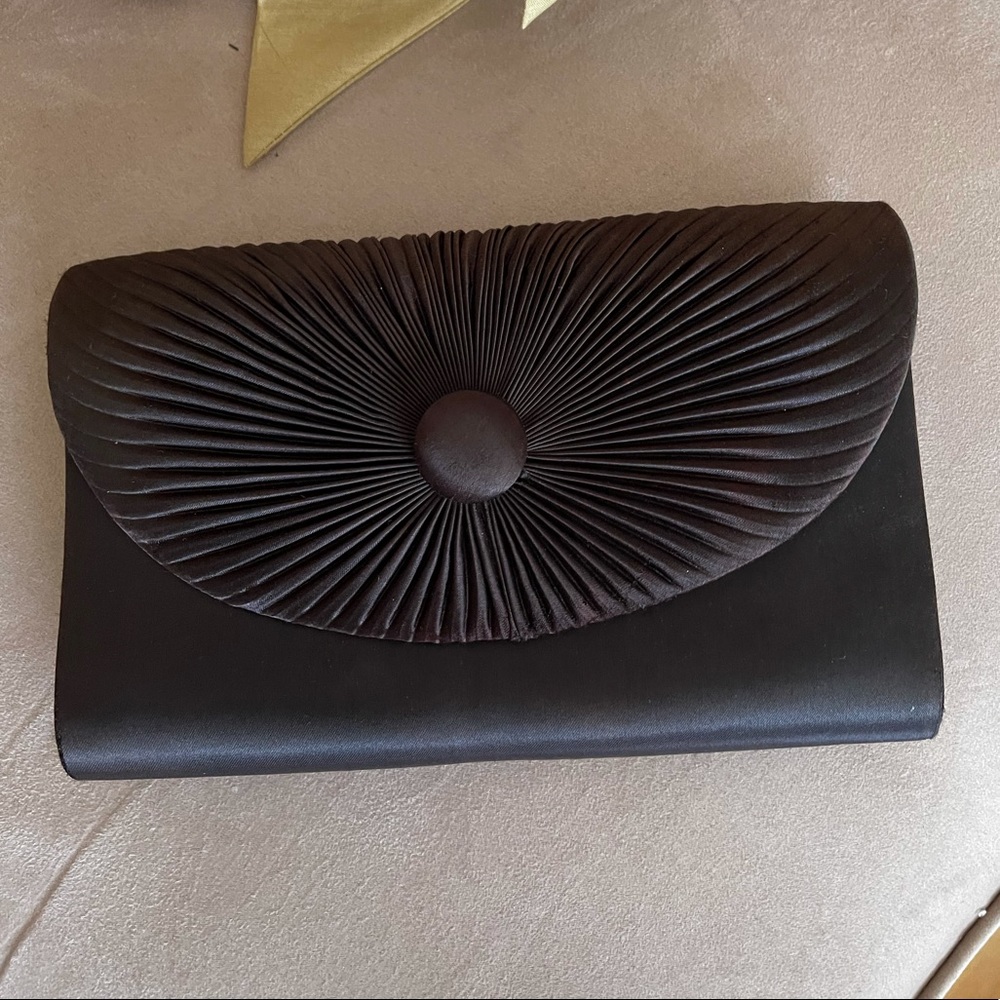 Vintage Whiting & Davis Black Clutch